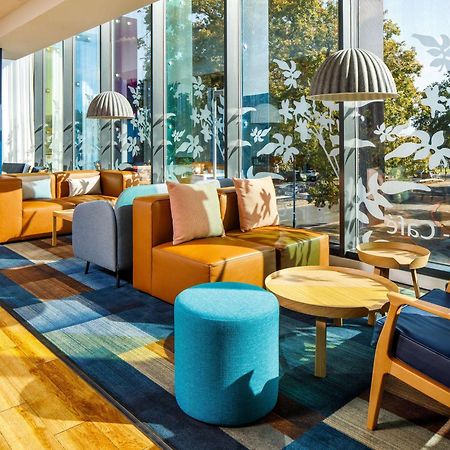 Ibis Budget London Heathrow Central Hounslow Exterior foto