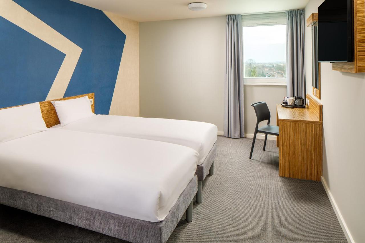 Ibis Budget London Heathrow Central Hounslow Exterior foto