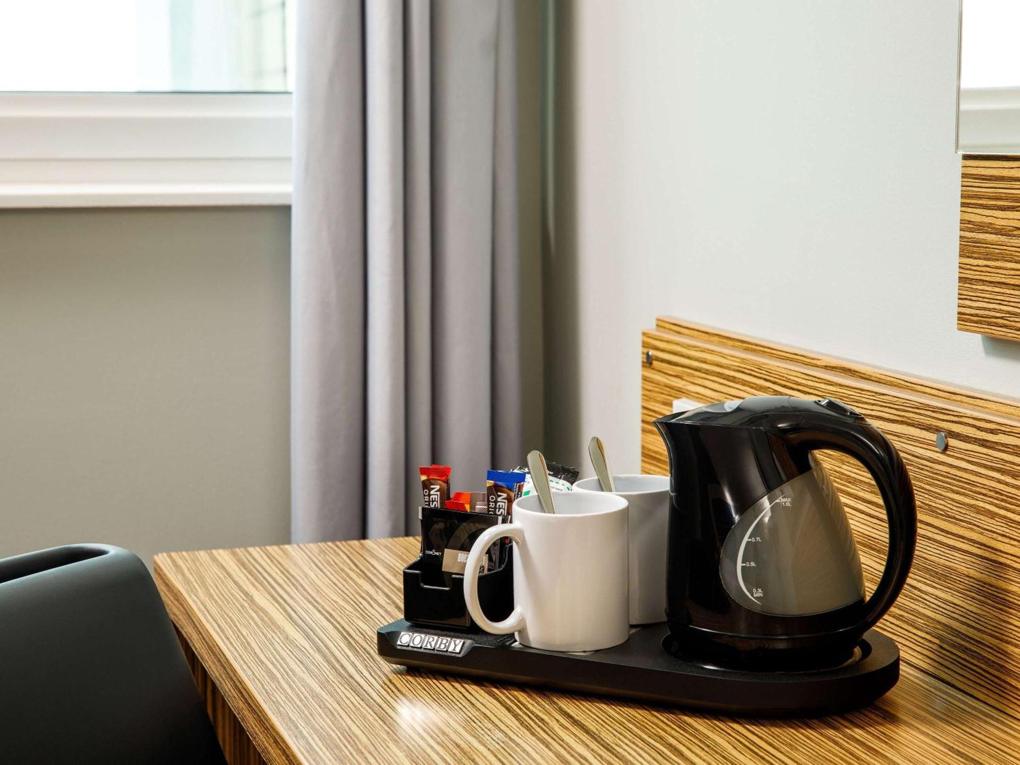 Ibis Budget London Heathrow Central Hounslow Exterior foto